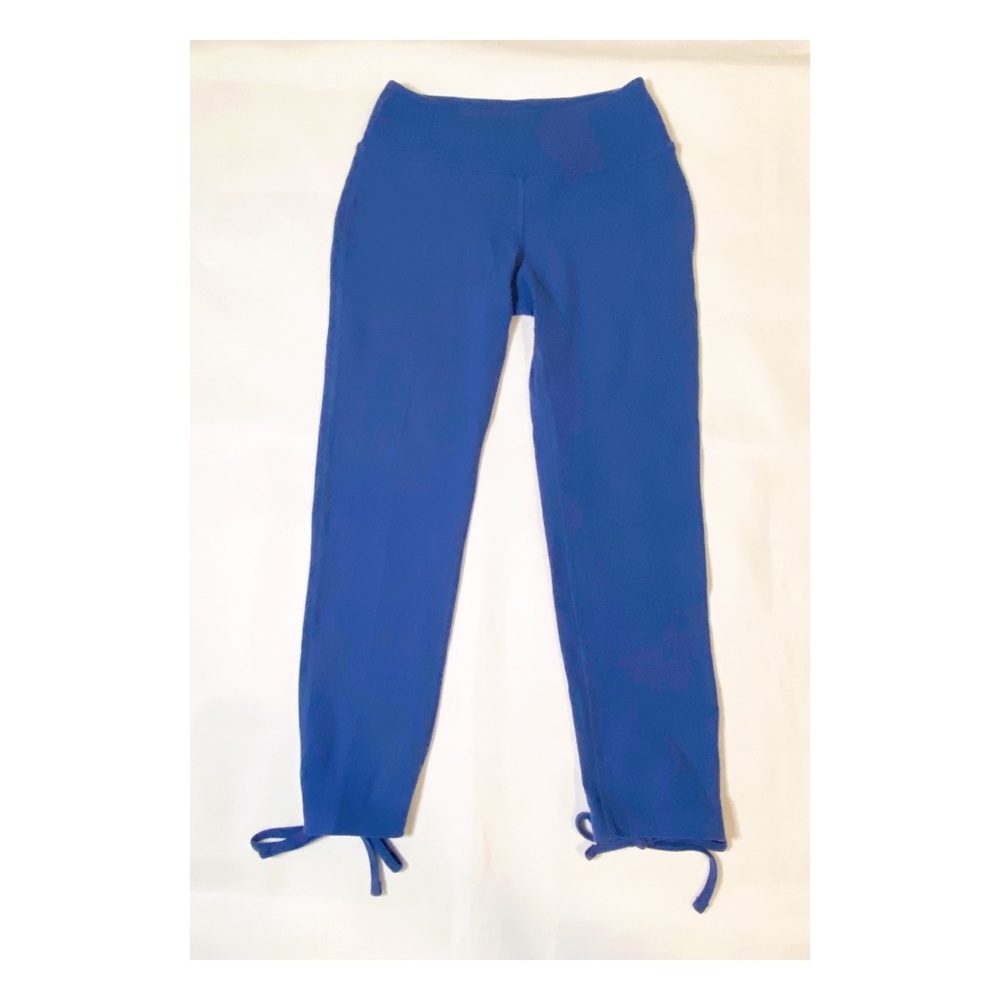 Beyond Yoga Lace-Up Crops